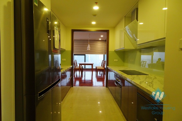 Two bedroom apartment for rent in Vinhome Metropolis, Ba Dinh district, HN